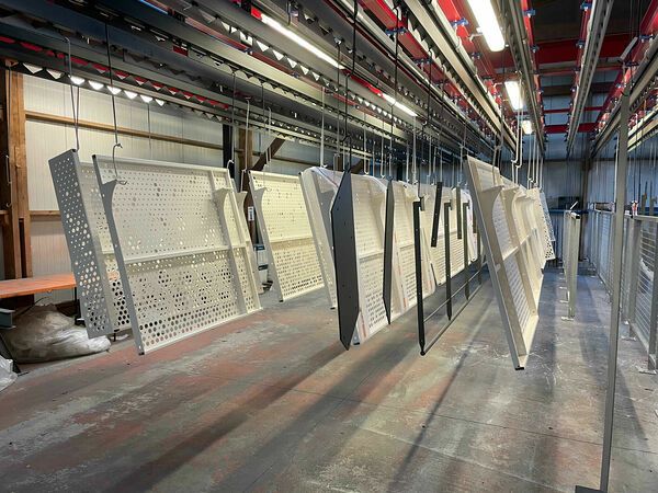 thermolaquage garde corps tole perforee