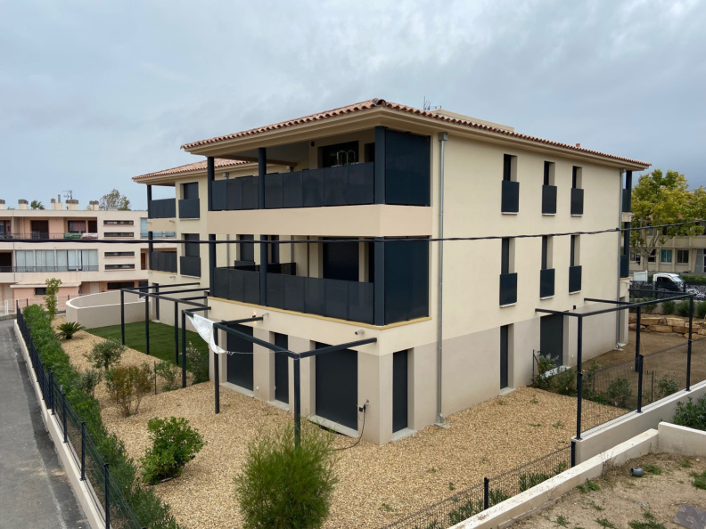 garde-corps-rapide-livraison-dampere